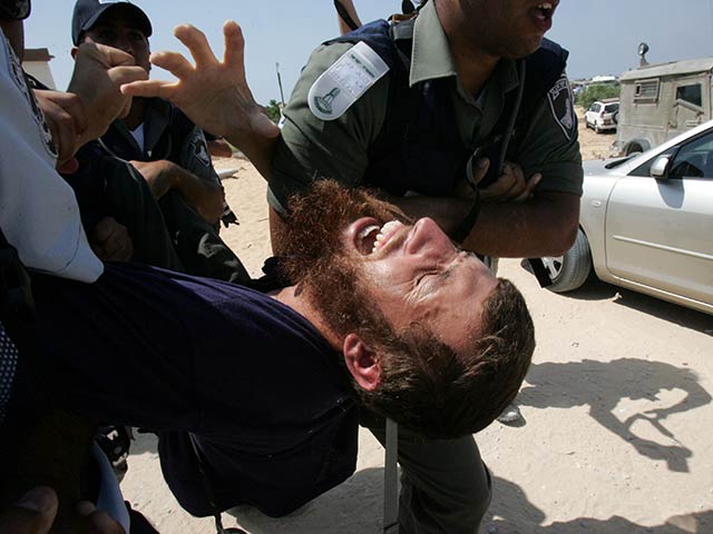 Депортация жителей поселений Газы. 2005 год