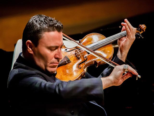 29 декабря в "Гейхал а-Тарбут" в Тель-Авиве состоится концерт всемирно известного скрипача Максима Венгерова "Бах и Франк в полумраке"