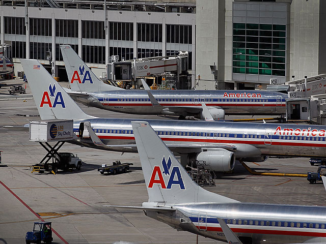 American Airlines прекращает полеты в Израиль
