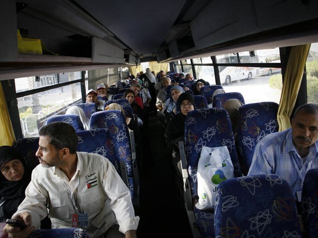 Жители Газы по пути в Каир