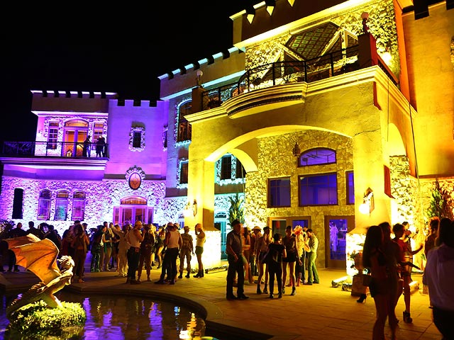 На вечеринке Айвана Вильцига. 22 августа 2015 года