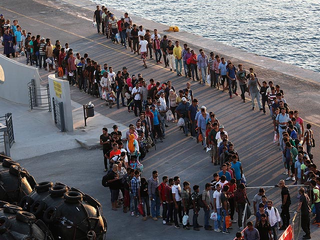 Мигранты на побережье Греции