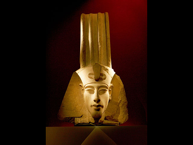 Статуя Эхнатона