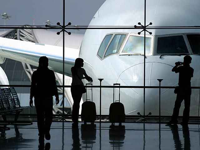 Более 2.000 российских туристов застряли в аэропорту Шарм-аш-Шейха из-за пыльной бури