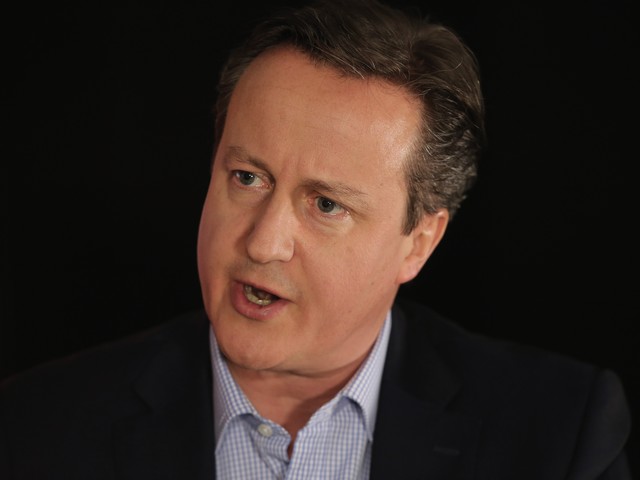Кэмерон отверг призыв открыть Великобританию для приема большего числа мигрантов  