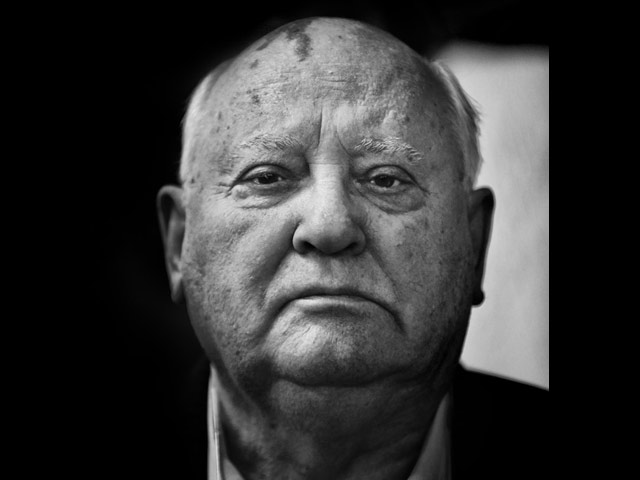 Михаил Горбачев 1 апреля 2013 года на премьере фильма "Трудно быть богом"