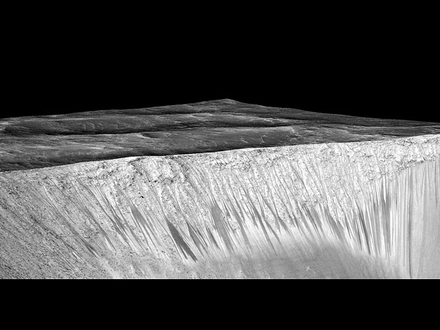 Снимок поверхности Марса. Сентябрь 2015 года
