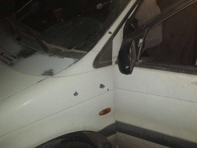 Автомобиль семьи Хенкин после теракта