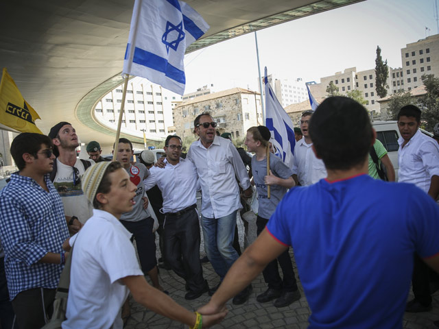 Акция протеста "правых" в Иерусалиме после теракта в Самарии. 2 октября 2015 года