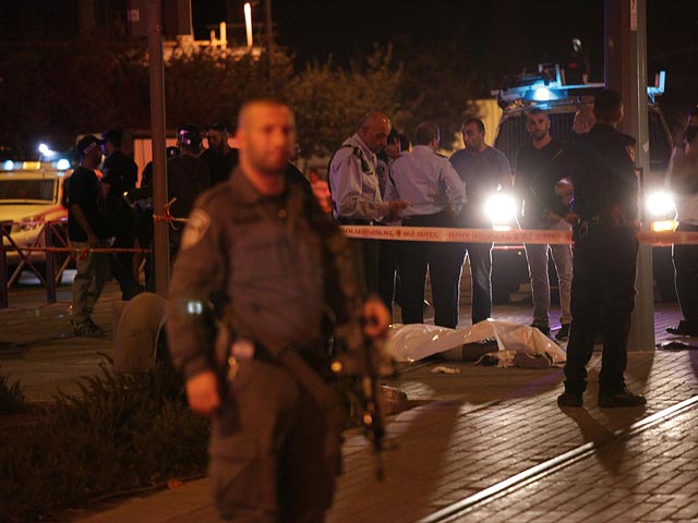 На месте нападения на 15-летнего еврейского     подростка у Шхемских ворот в Старом городе     Иерусалима. 4 октября 2015 года   
