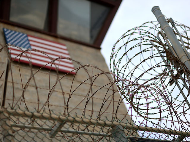     В США амнистируют 6 тысяч преступников, чтобы избежать перенаселенности в тюрьмах