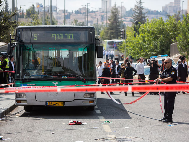На месте теракта в Иерусалиме. 8 октября 2015 года