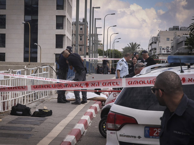 На месте теракта в Тель-Авиве. 8 октября 2015 года