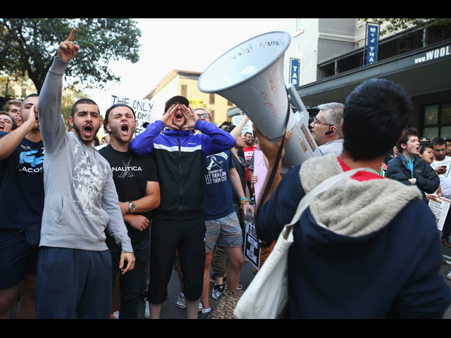 Противостояние происламских и антиисламских активистов в Сиднее. 9 октября 2015 года