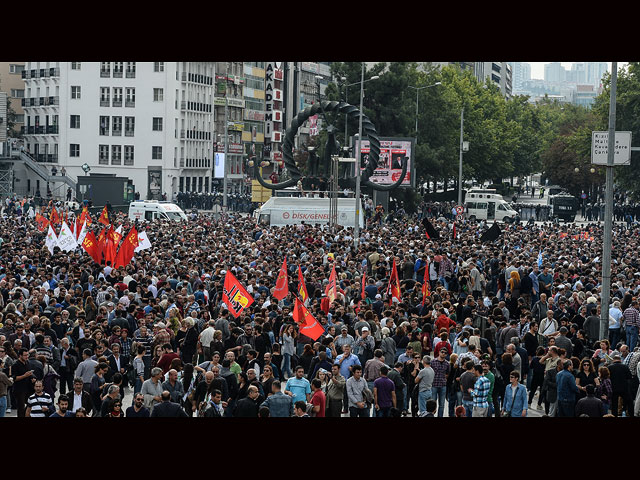 Траур в Турции: прощание и протесты после теракта