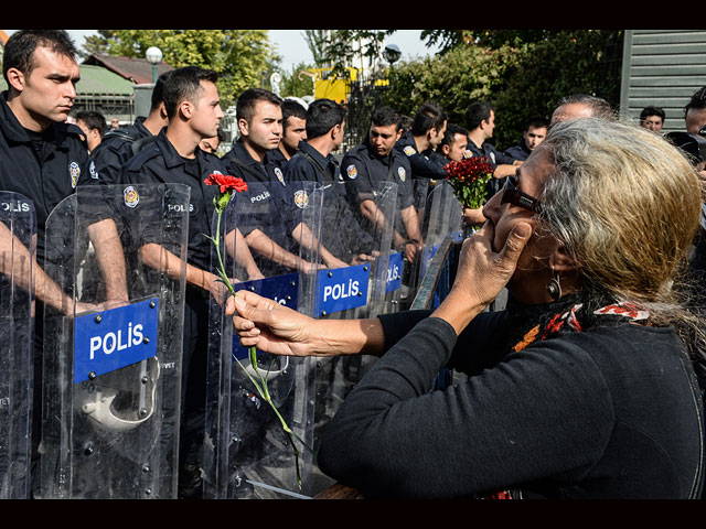 Траур в Турции: прощание и протесты после теракта