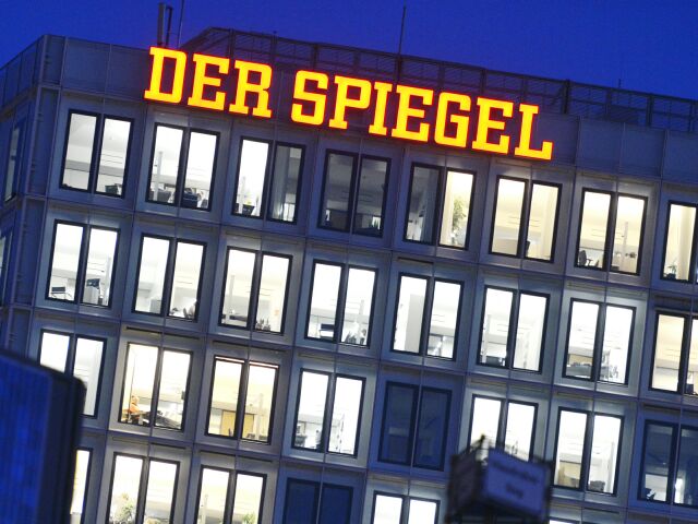 Немецкий футбольный союз подаст в суд на издание Der Spiegel, утверждавшее, что Германия "купила" чемпионат мира