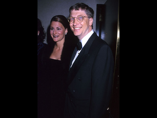 Билл Гейтс с супругой в 1998-м