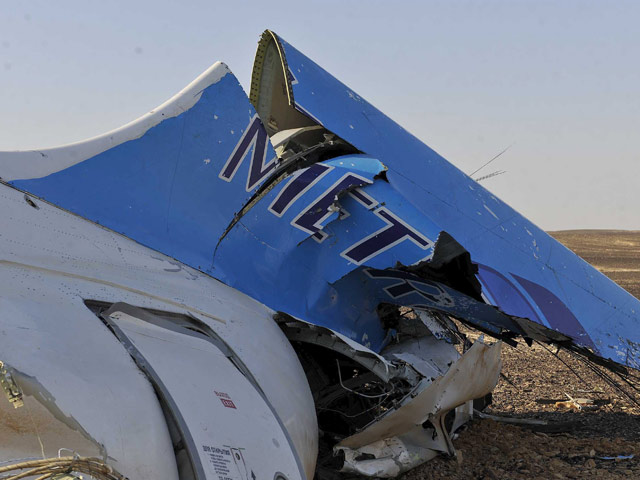 Хвостовая часть разбившегося российского самолета. Синай (Египет), 31 октября 2015 года