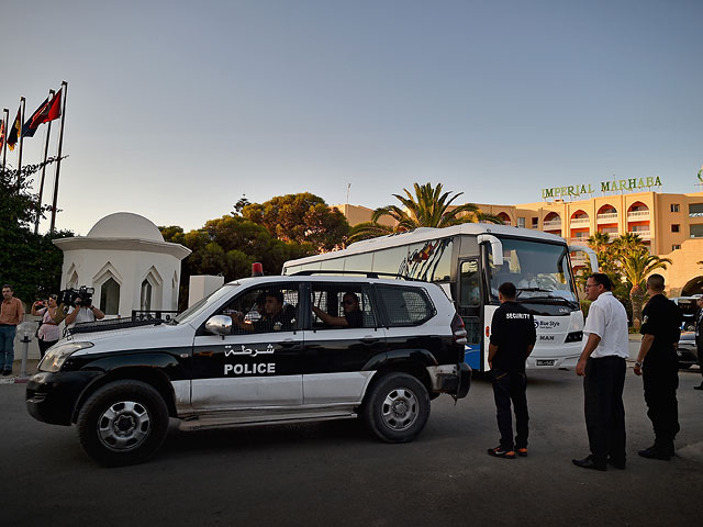 На месте теракта в отеле Riu Imperial Marhaba. Тунис, июнь 2015 года