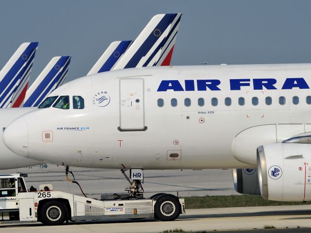 Два рейса Air France из США в Париж прерваны из-за сообщений о бомбах на борту самолетов