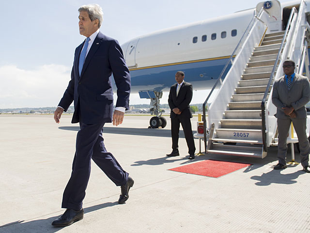 Керри летит в Израиль: мирный процесс не входит в программу переговоров  
