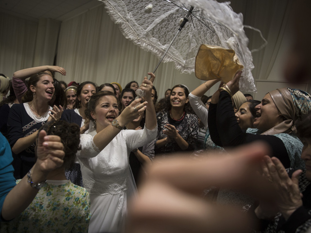 Свадьба всего Израиля: дочь раввина, убитого террористом, вышла замуж
