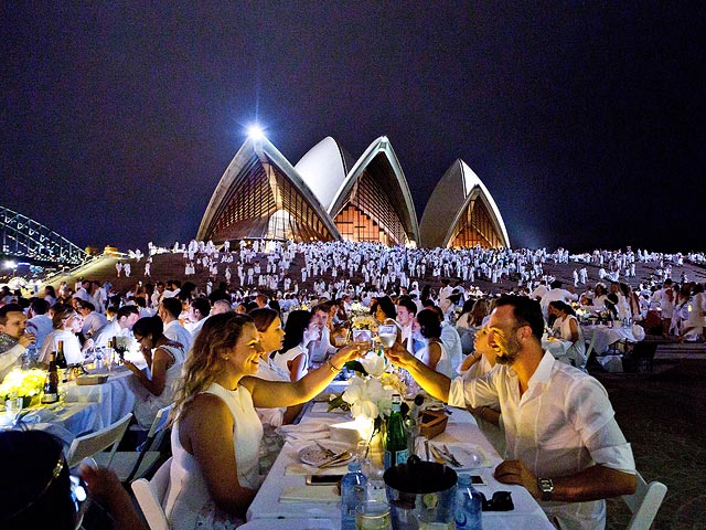 "Ужин в белом". Сидней, 28 ноября 2015 года