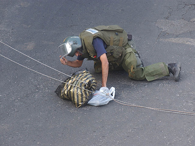 Около "Кирии" в Тель-Авиве обнаружен предмет, похожий на бомбу  