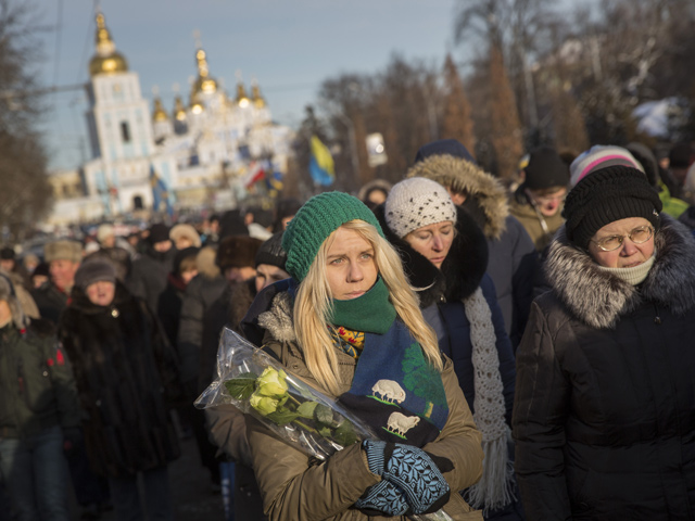 Около Михайловского монастыря в Киеве. Январь 2014 года