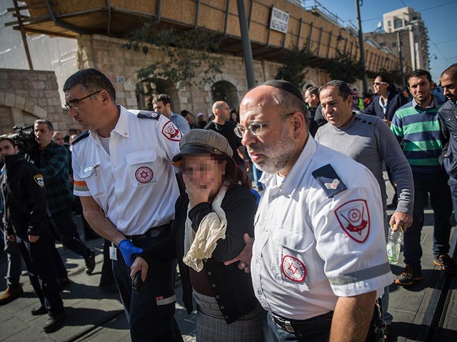 На месте теракта у рынка Махане Иегуда. Иерусалим, 23 ноября 2015 года 