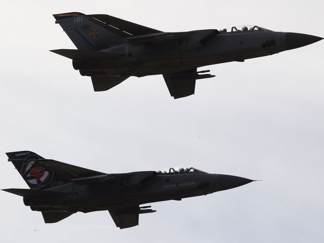 Британский парламент одобрил нанесение авиаударов по объектам ИГ в Сирии