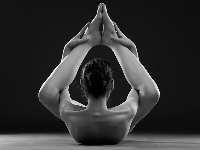 Гимнастика без одежды - голая йога (64 фото)