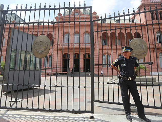 Новый прокурор Аргентины требует возобновить расследование Нисмана в отношении Ирана  