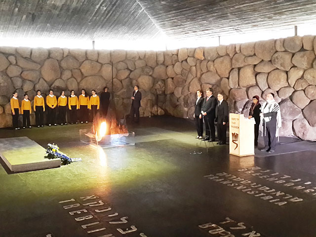 В первый день визита президент Украины посетил музей "Яд ва-Шем"
