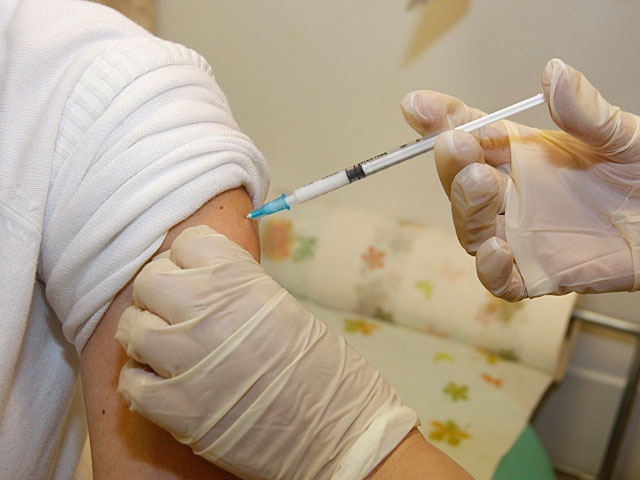 В больничной кассе "Маккаби" закончилась вакцина от гриппа  