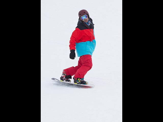 Первые в этом сезоне лыжники и сноубордисты на склонах Хермона