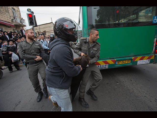 Акция протеста в Меа Шеарим: "харедим" против медэкспертизы