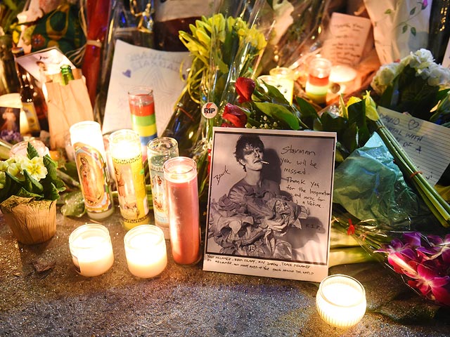 The Sunday Mirror: прах Дэвида Боуи захоронен в секретном месте  