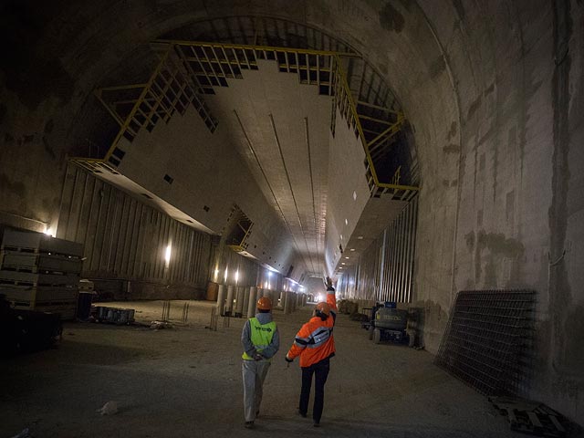 Строительство туннеля на железнодорожной ветке Тель-Авив-Иерусалим. Декабрь 2015 года