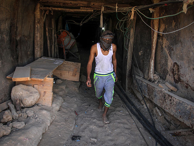 Жители кибуцев на границе с Газой жалуются на туннели под своими домами  