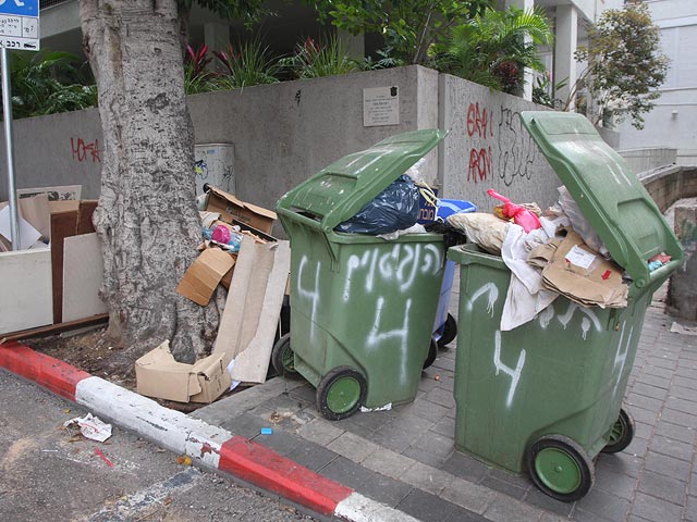 Ночью прекратят работать службы по уборке мусора