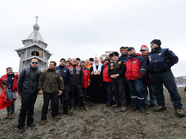 Патриарх Кирилл на станции "Беллинсгаузен"