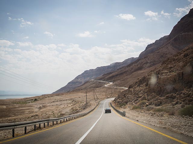 Трасса вдоль Мертвого моря открыта для движения транспорта, закрыт мост Цеэлим  