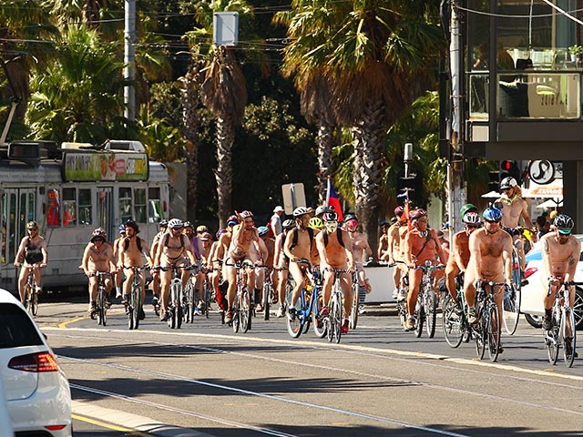 "Голый велопробег" в Мельбурне. 28 февраля 2016 года  
