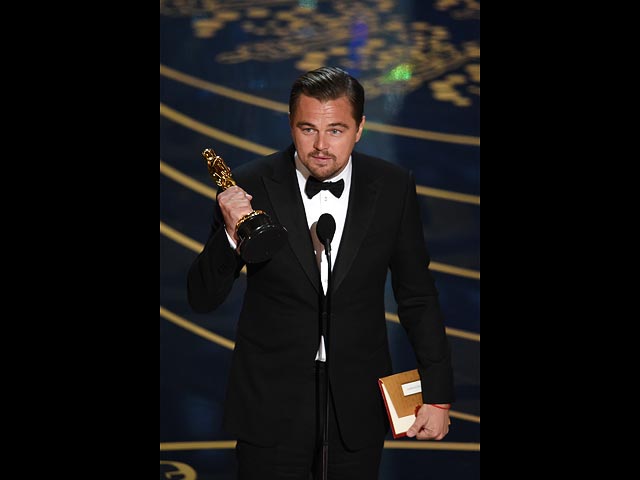 Леонардо ДиКаприо на церемонии вручения премии "Оскар". 28 февраля 2016 года