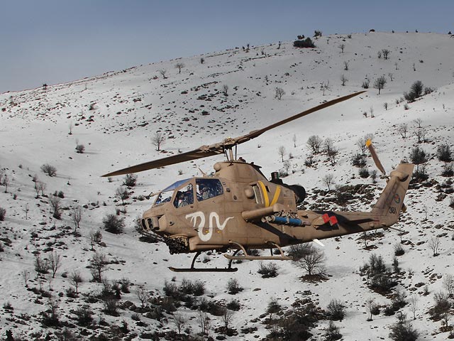 Ударный вертолет Bell AH-1 Cobra