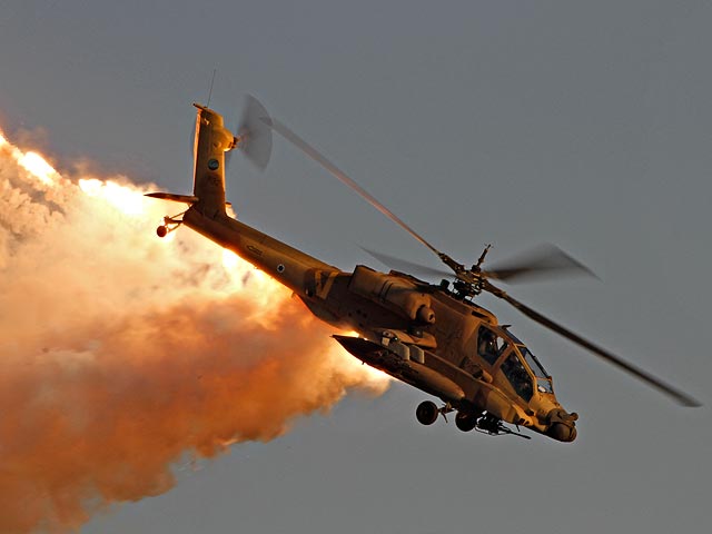   Ударный вертолет Boeing AH-64 Apache