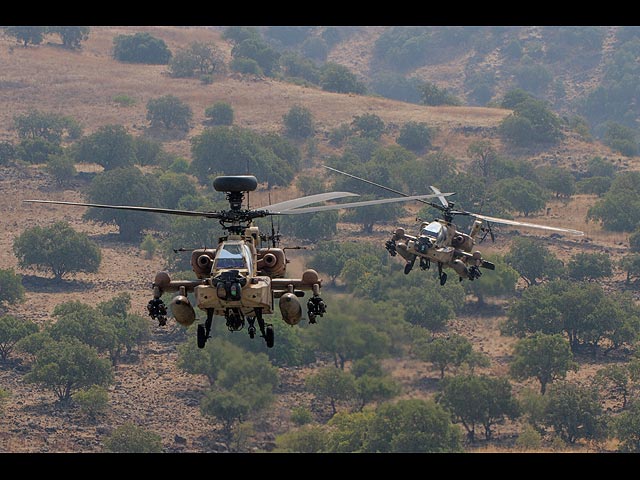 Ударный вертолет AH-64D Apache