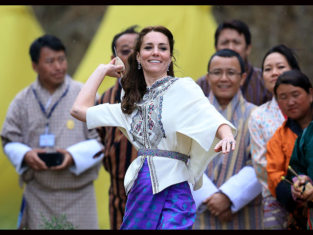 Гости с родины Робин Гуда: принц Уильям и принцесса Кейт в Бутане